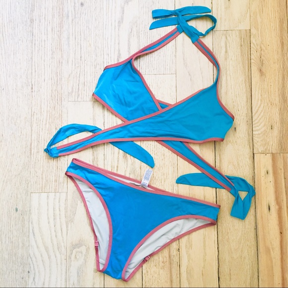 Swimming suits - Picture 4 of 4